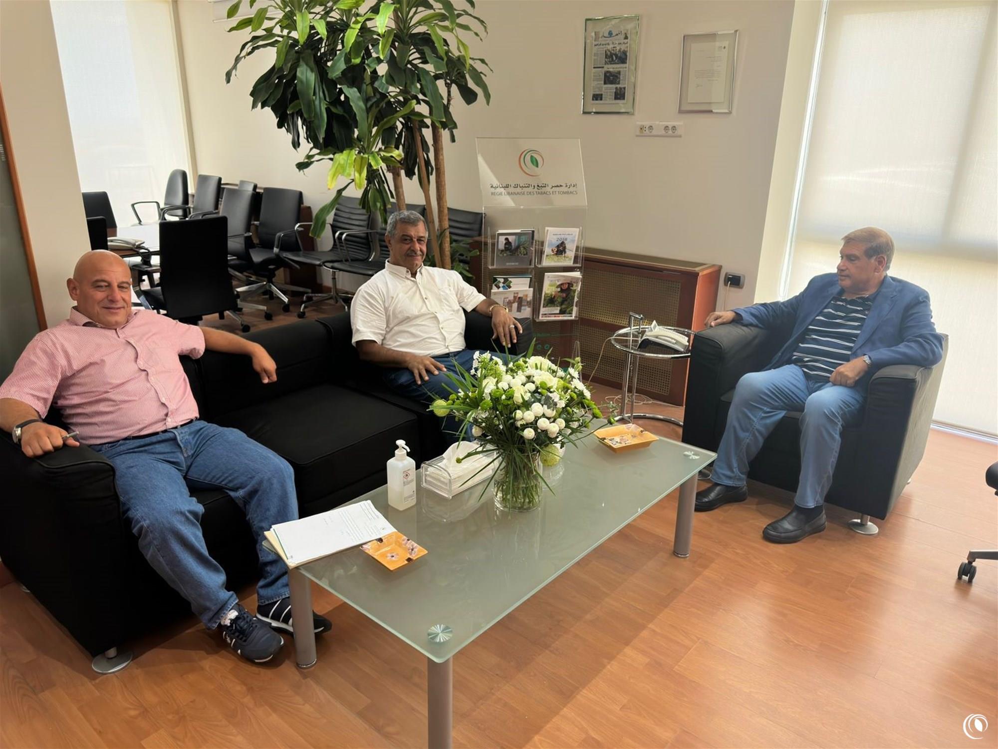 Head of the Tobacco Farmers’ Syndicate in Akkar Visits the Regie 